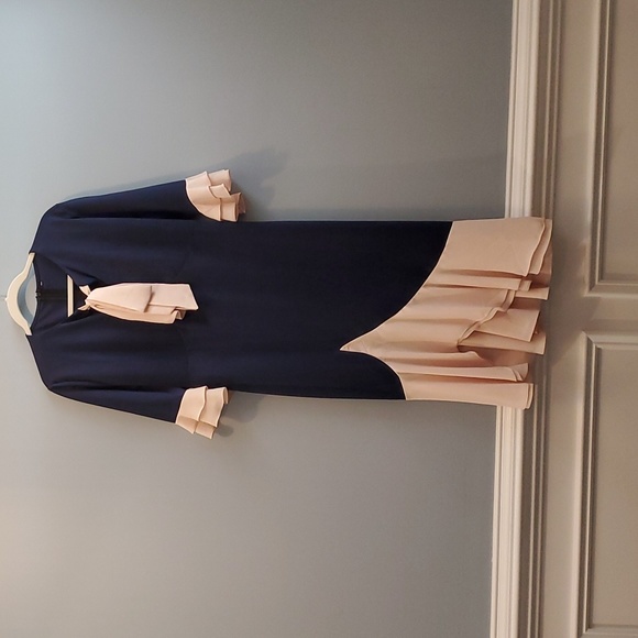 NWOT- Navy and beige dress - Picture 2 of 8
